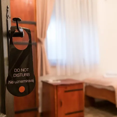 Gardos Inn Zemun